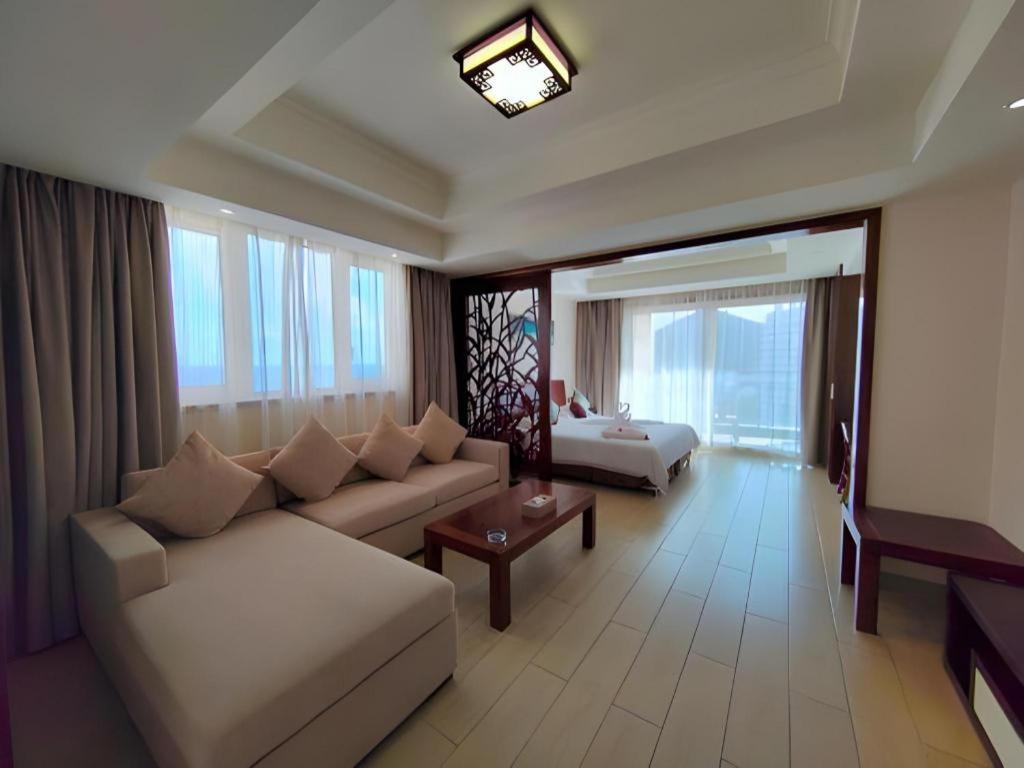 Sanya Shanghai Huating Boutique Resort Hotel Exterior photo